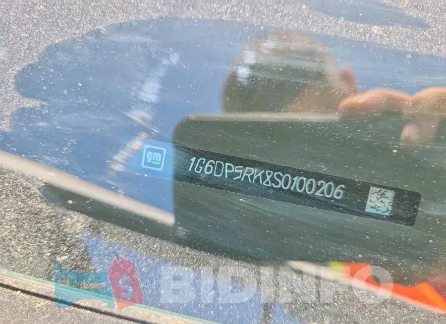 1G6DP5RK8S0100206 Photo# 12