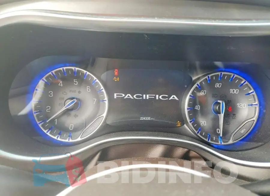2C4RC1EG2HR577124 Photo# 9