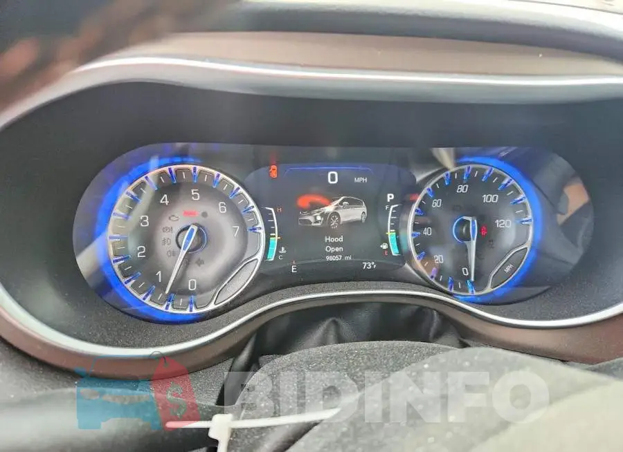 2C4RC1EG2HR734621 Photo# 9