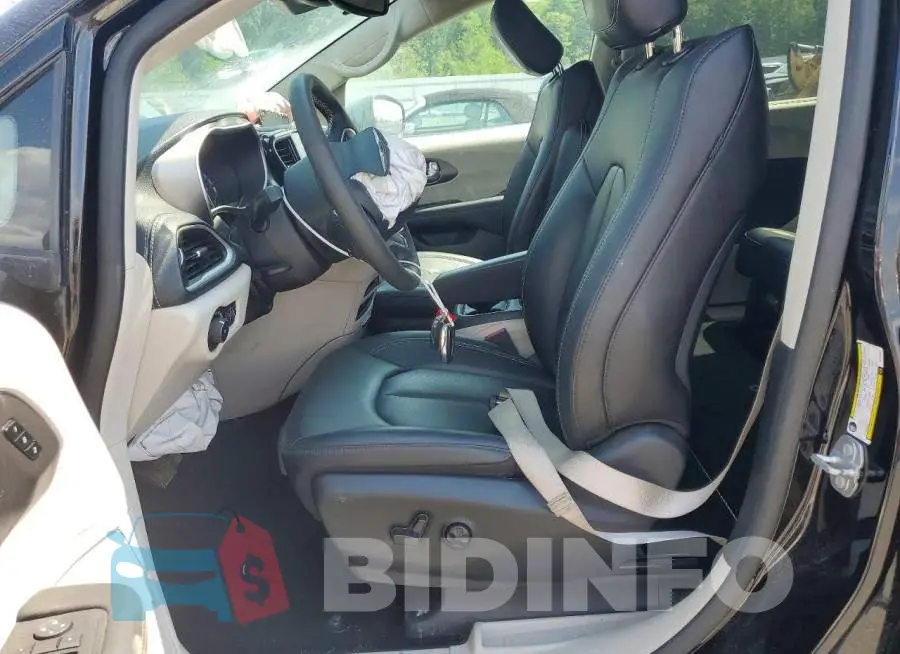 2C4RC3BG8RR175027 Photo# 7