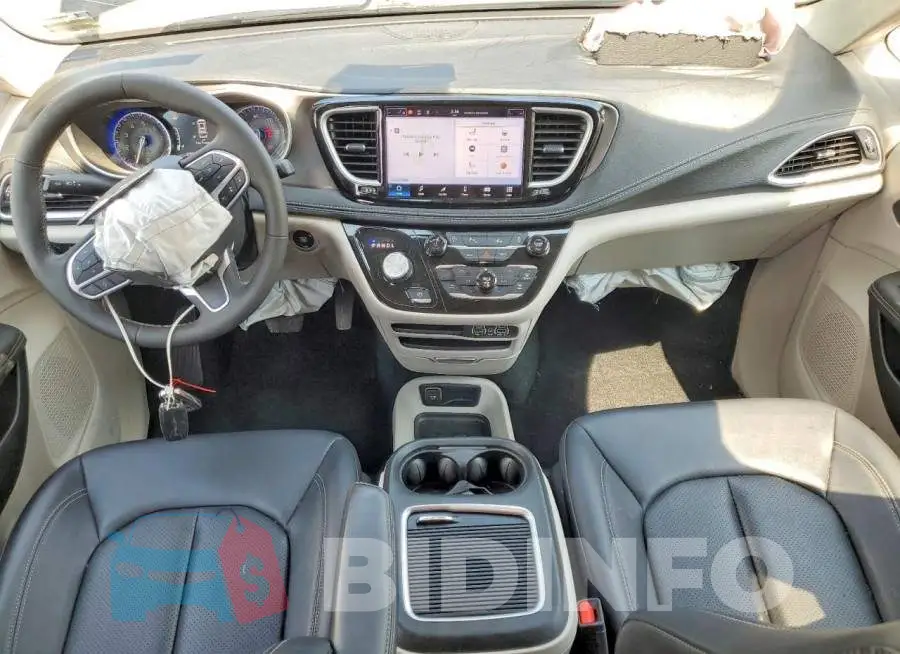 2C4RC3BG8RR175027 Photo# 8