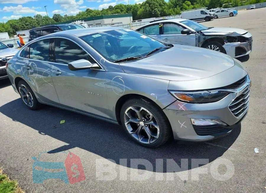 1G1ZD5ST3PF171860 Photo# 4