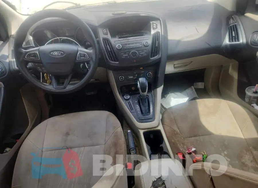 1FADP3F25HL306392 Photo# 8