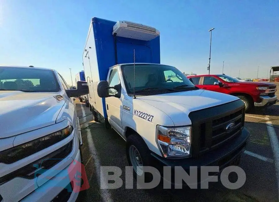 1FDWE3FK9PDD31812 Photo# 1