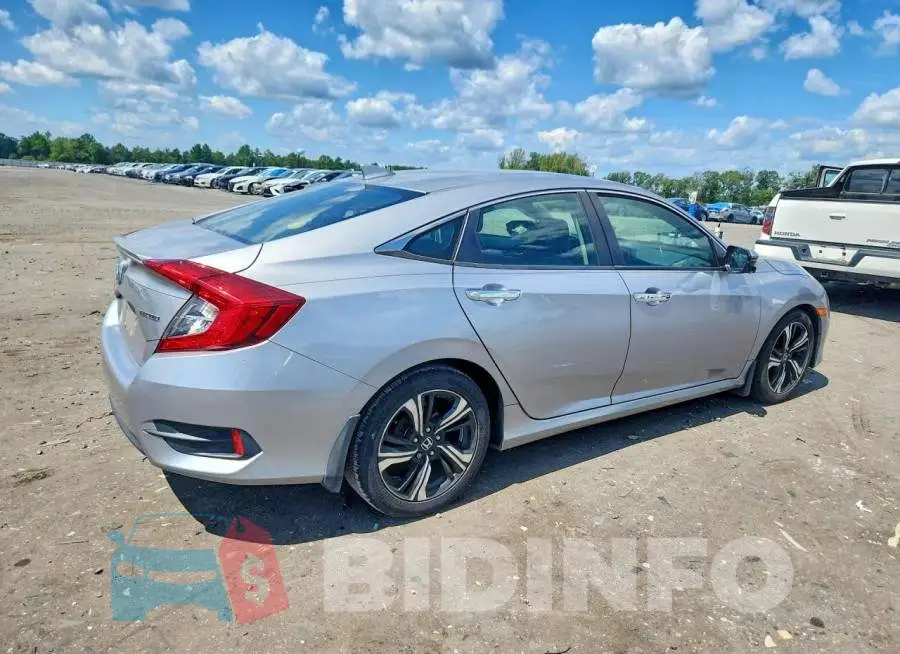 19XFC1F90HE204717 Photo# 3