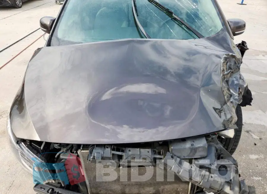 KNDMB5C1XJ6379617 Photo# 12