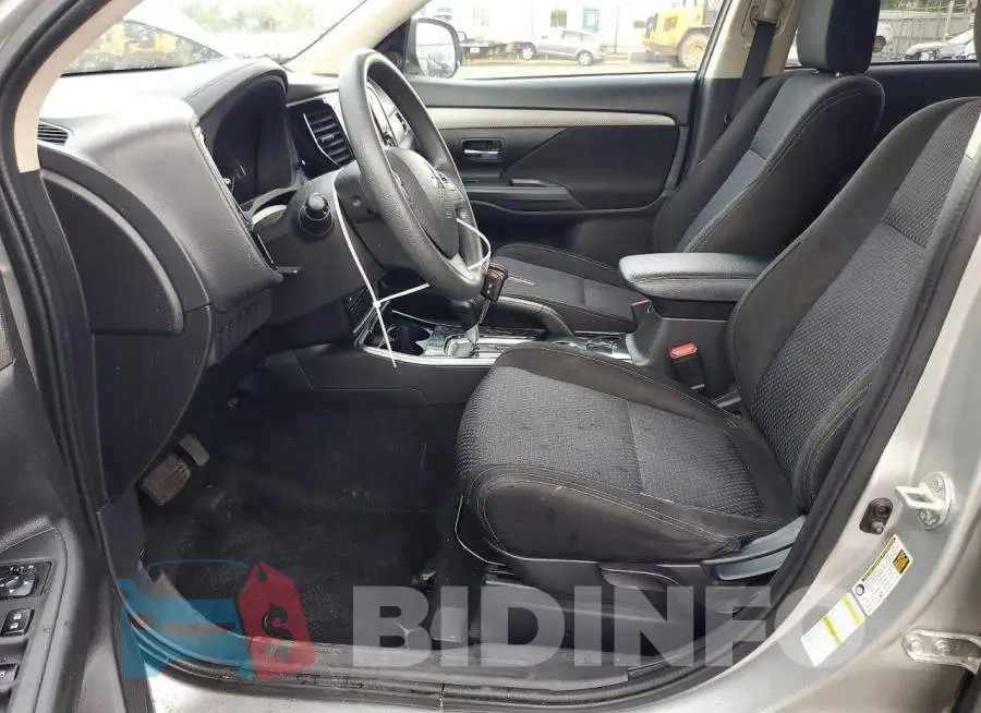 JA4AD2A38JZ011302 Photo# 7