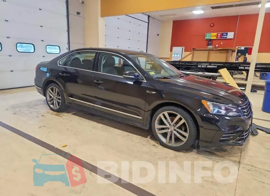 1VWDT7A39HC044175 Photo# 4
