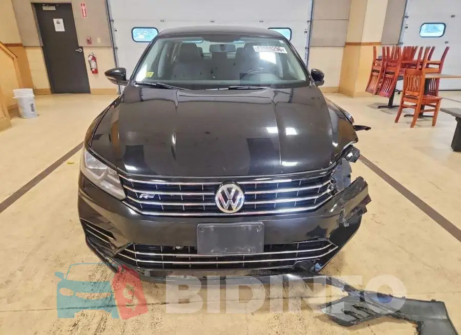 1VWDT7A39HC044175 Photo# 5