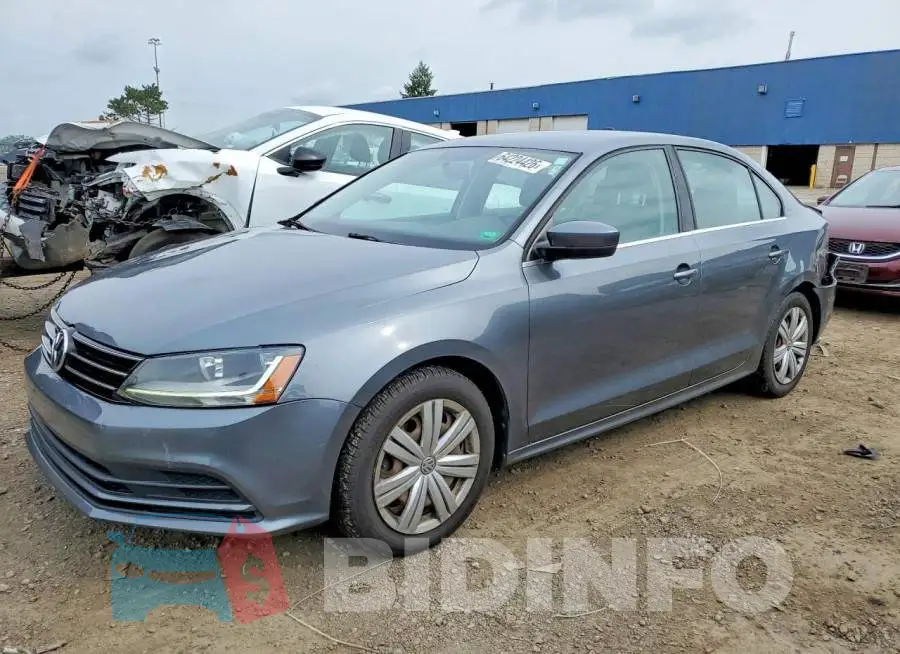 3VW2B7AJ5HM330242 Photo# 1