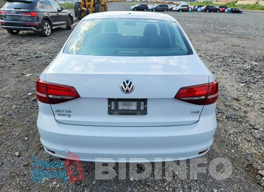 3VW2B7AJ7HM260744 Photo# 6