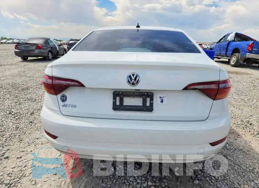 3VWCB7BU3KM275830 Photo# 6