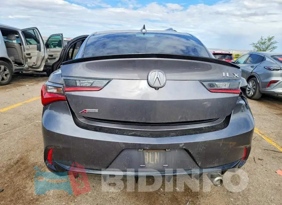 19UDE2F81KA003743 Photo# 6