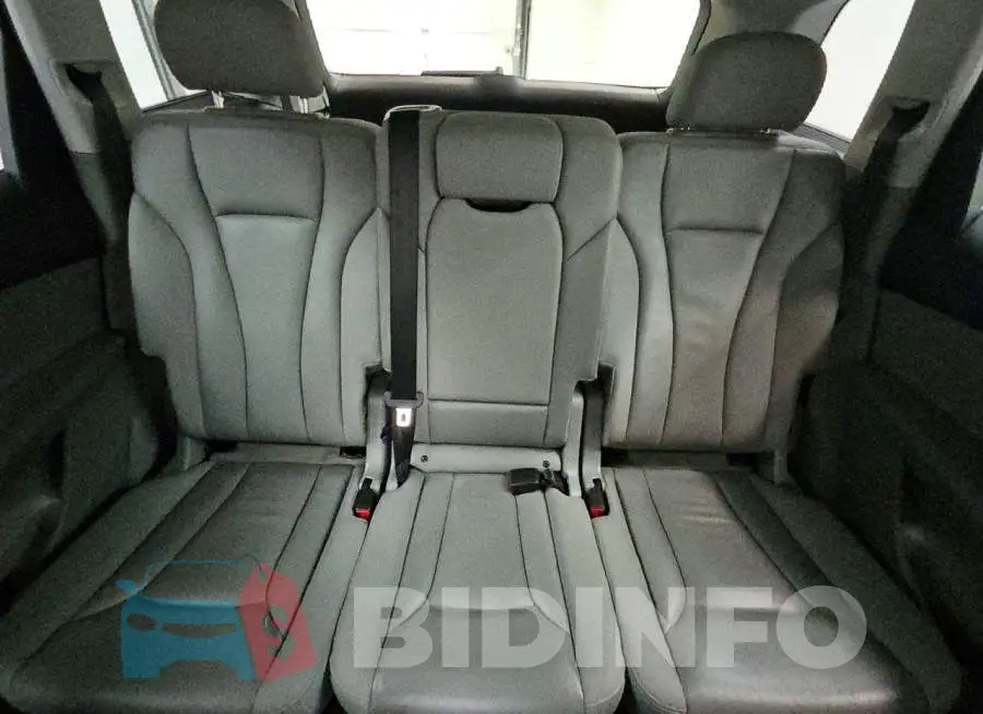 WA1LXAF70MD017697 Photo# 10