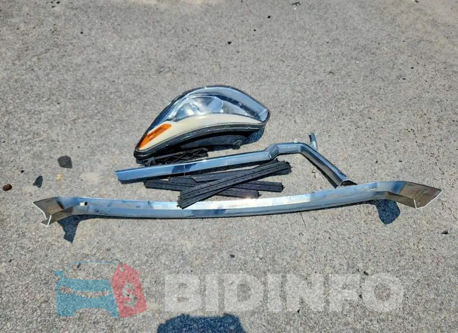 3GTU9DED5MG416959 Photo# 12