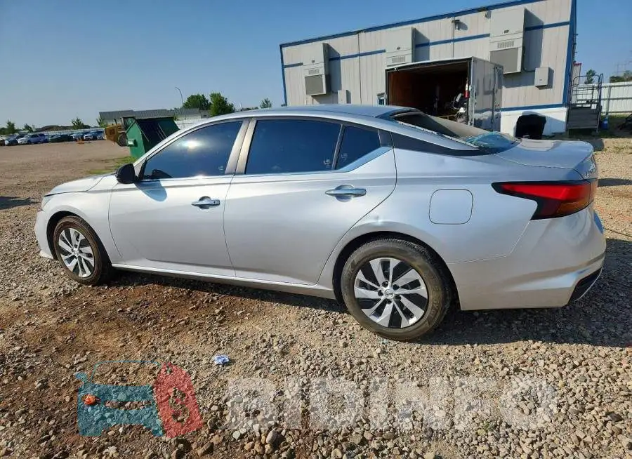 1N4BL4BV6MN347203 Photo# 2