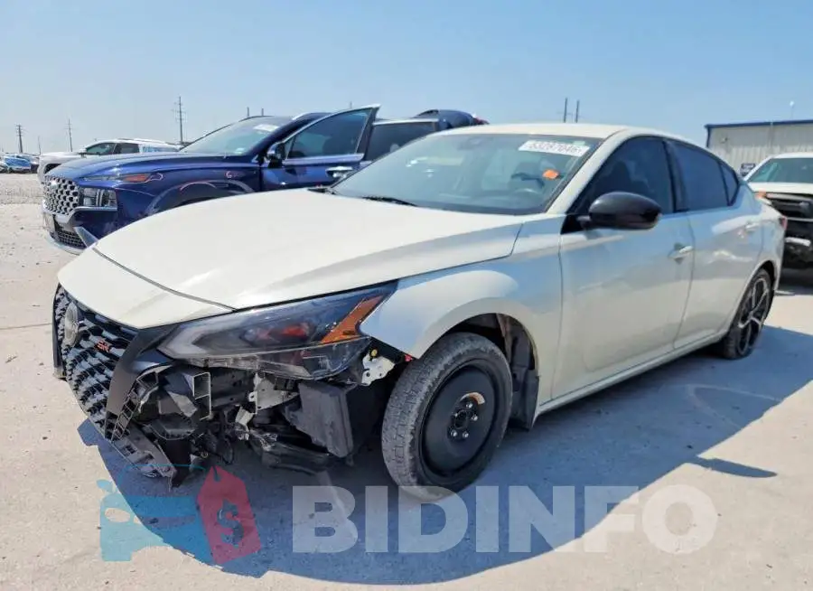 1N4BL4CV9PN419501 Photo# 1