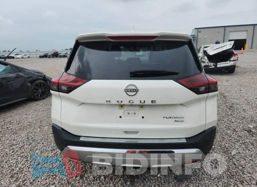 JN8BT3DD0PW306884 Photo# 6