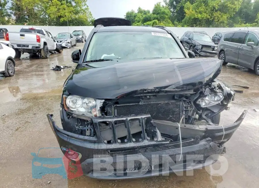 1C4NJCEB4HD163088 Photo# 5
