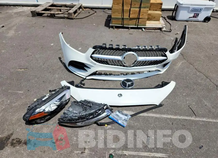 WDD3G4EB4KW015343 Photo# 12