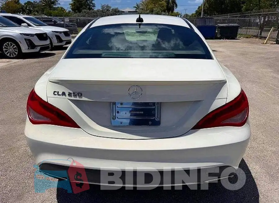 WDDSJ4EB0JN570193 Photo# 6