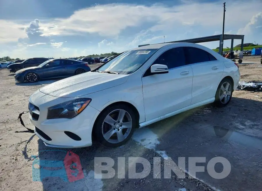 WDDSJ4EB6HN429283 Photo# 1