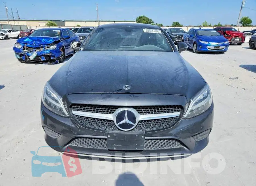 WDDWJ8DB5KF843151 Photo# 5