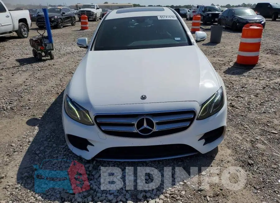 WDDZF4JB1KA543714 Photo# 5