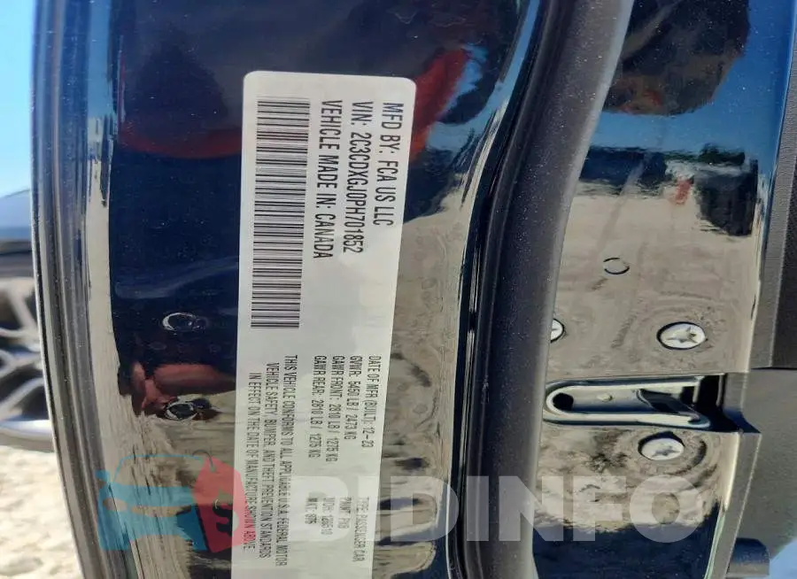 2C3CDXGJ0PH701852 Photo# 12