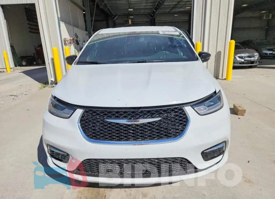 2C4RC1BG2TR179487 Photo# 5