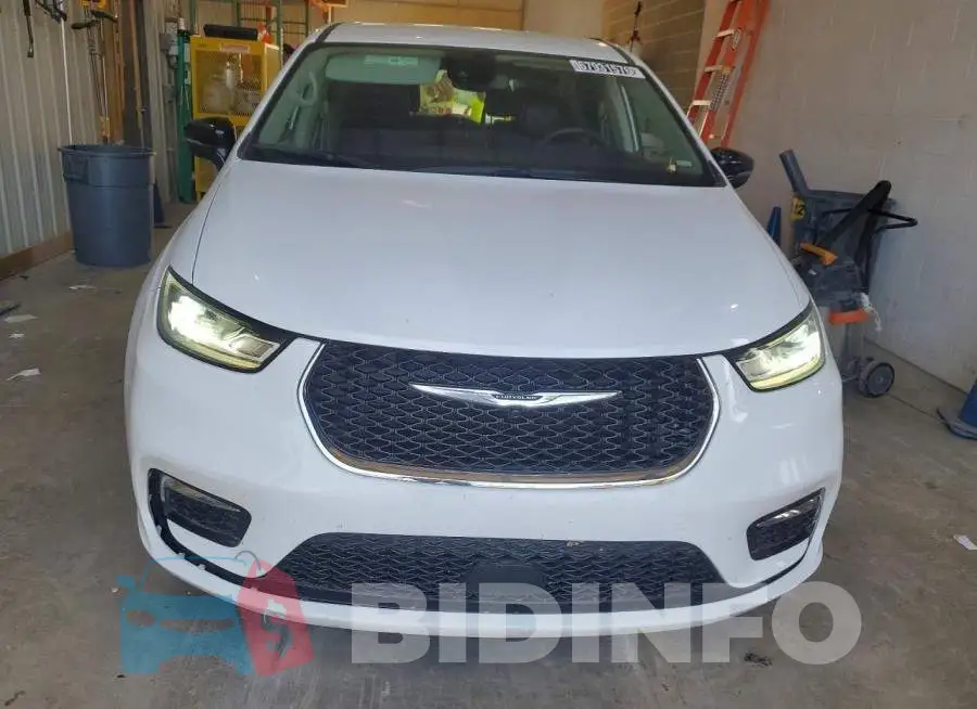 2C4RC1BG6RR106230 Photo# 5