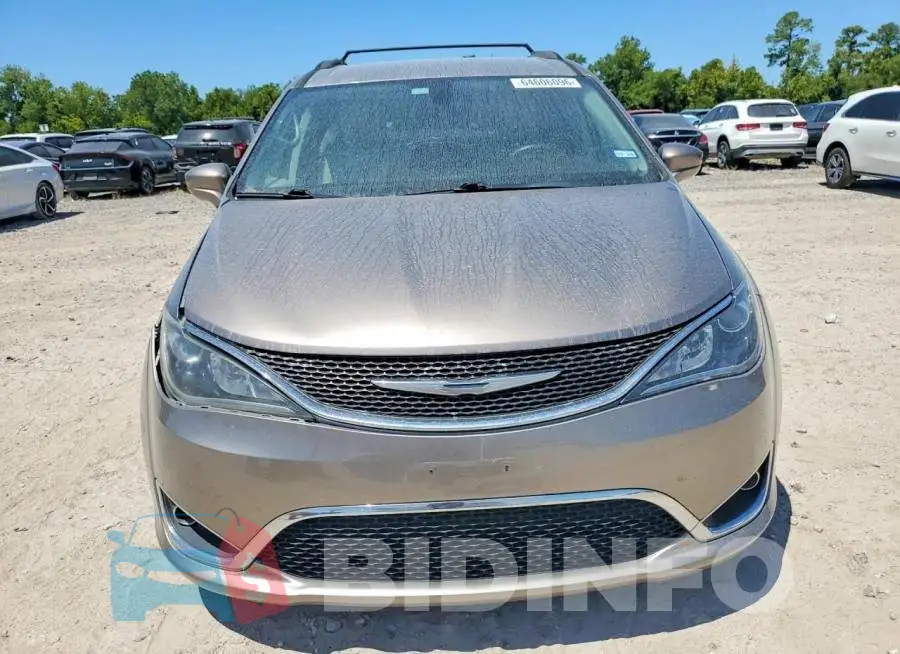 2C4RC1BGXHR741496 Photo# 5
