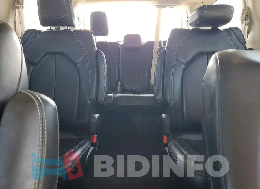 2C4RC1DG0LR260727 Photo# 10