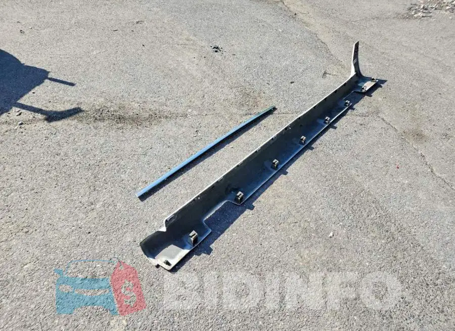 2C4RC1DG8LR156972 Photo# 13
