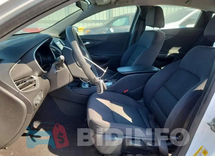 1G1ZB5ST4HF226873 Photo# 7