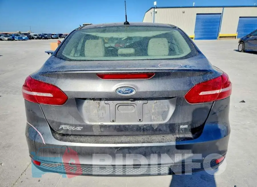 1FADP3F27JL207224 Photo# 6
