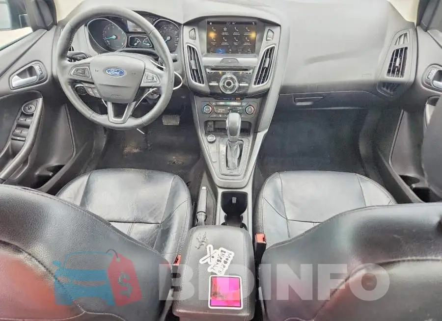 1FADP3H22HL218817 Photo# 8