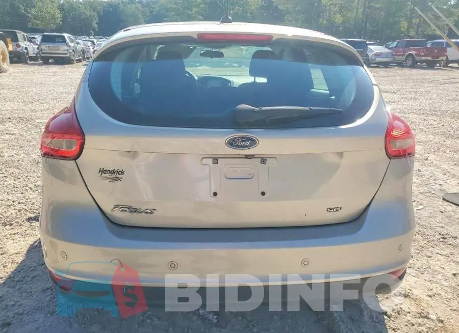 1FADP3M24HL345526 Photo# 6