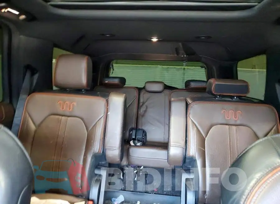 1FMJU1NT5LEA66368 Photo# 10