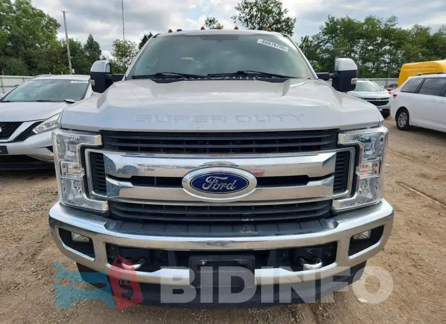 1FT7W2B61JEC75794 Photo# 5