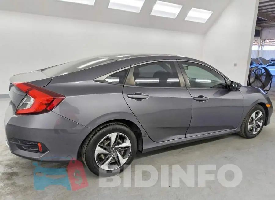 19XFC2F66LE018328 Photo# 3