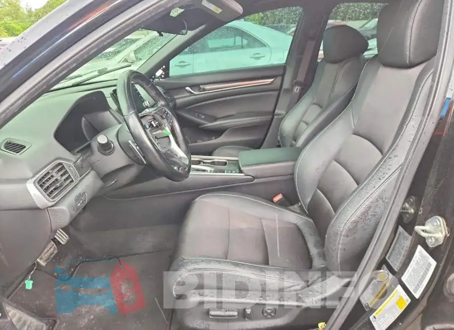 1HGCV1F32KA157372 Photo# 7