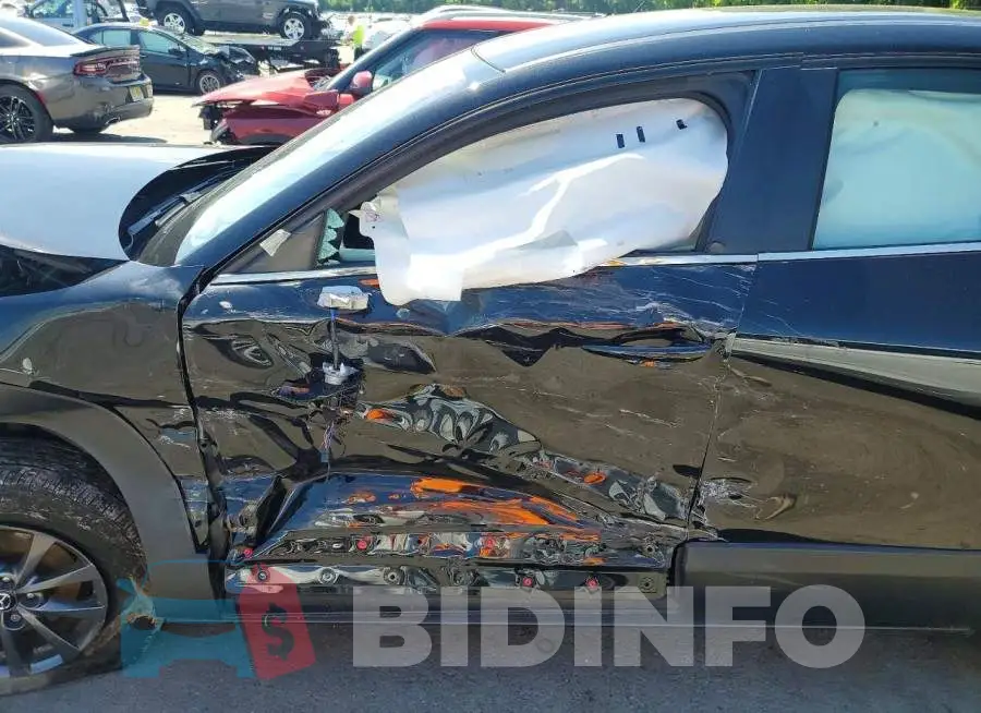3MVDMBAM6RM680577 Photo# 7