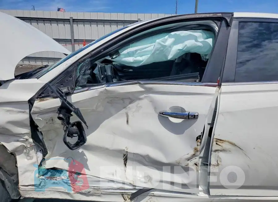 1N4BL4BV1LC130460 Photo# 7