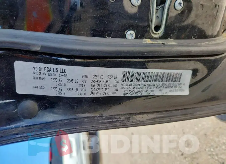 1C4PJLLB4KD370745 Photo# 13