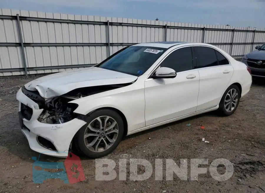 55SWF4JB6JU241627 Photo# 1