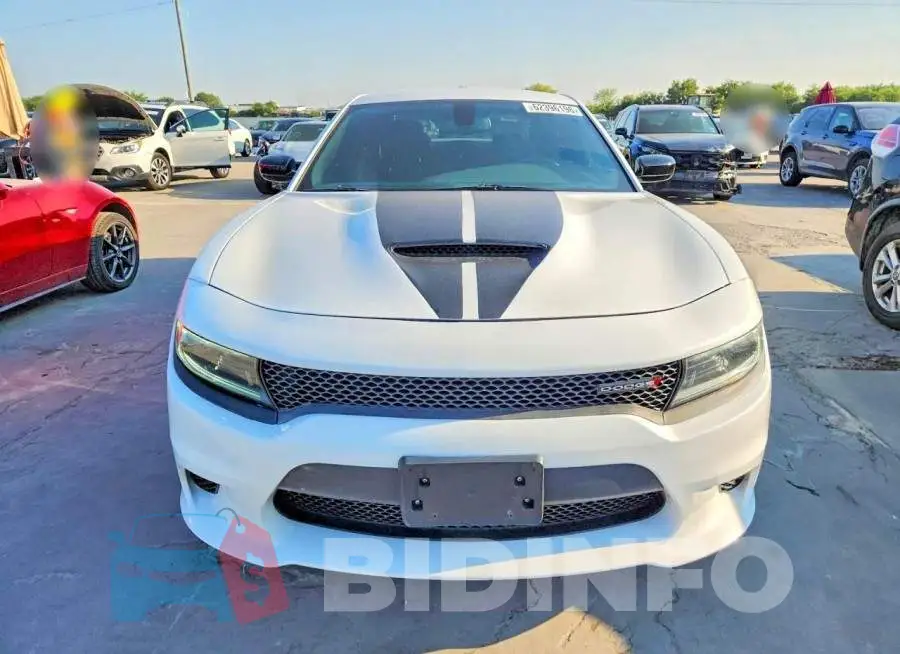 2C3CDXHG9PH571878 Photo# 5
