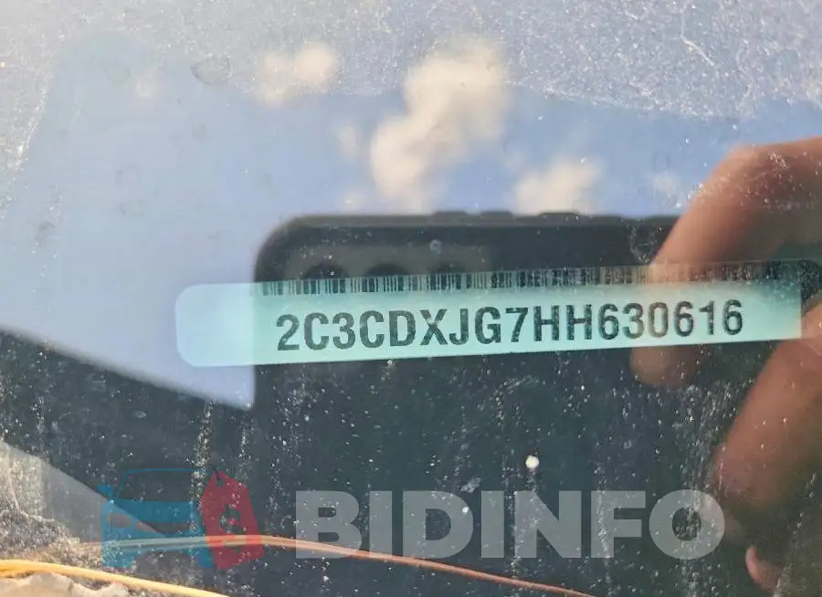 2C3CDXJG7HH630616 Photo# 13