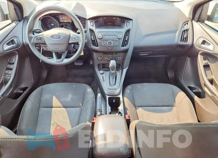 1FADP3F26JL286112 Photo# 8