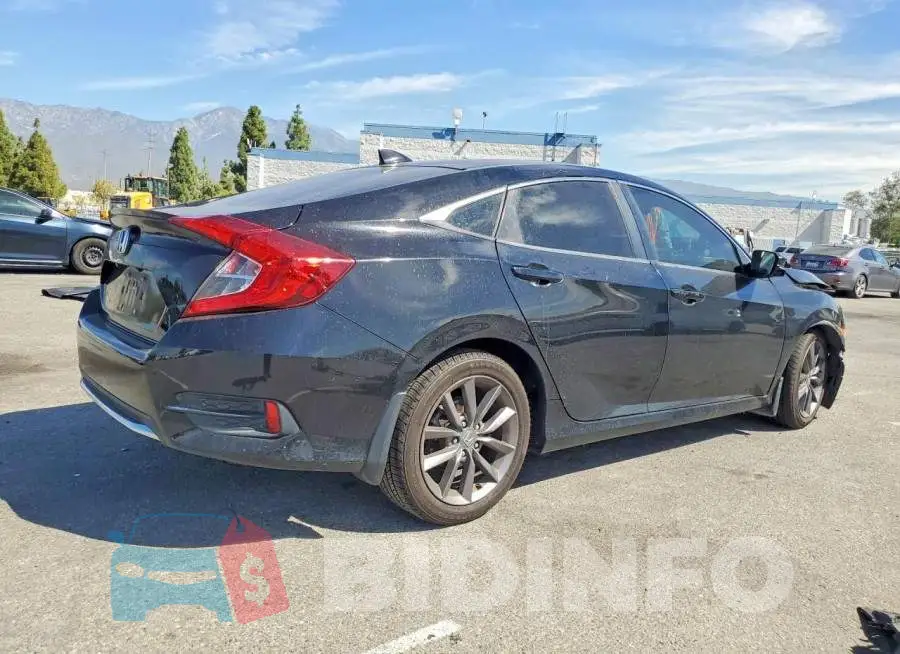 19XFC1F37KE214728 Photo# 3